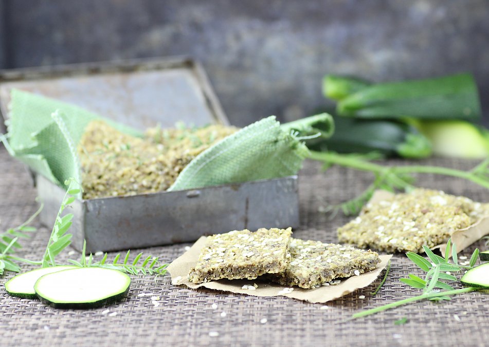 Raw cracker recipe Buttery walnut zucchini crackers The Rawtarian