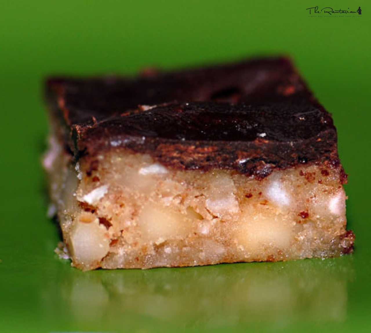 Almond Power Bar | The Rawtarian