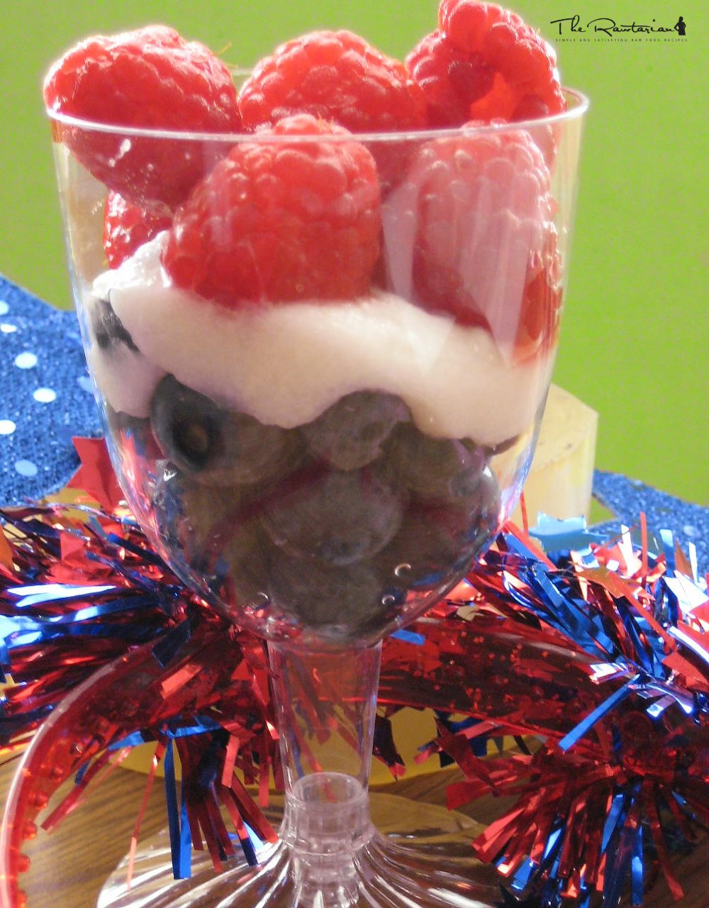 Berry Parfait | The Rawtarian