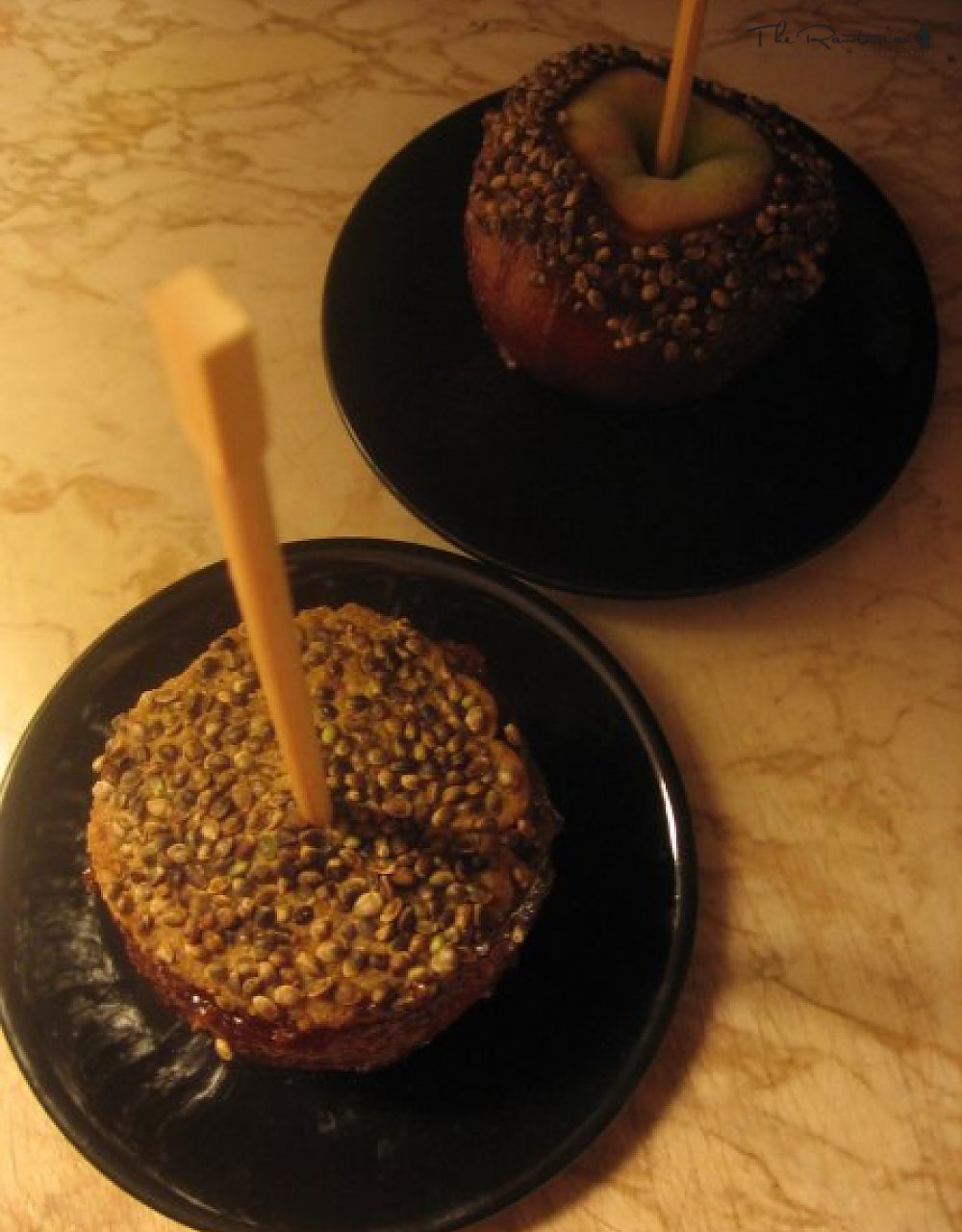 Candy Acorn Apples | The Rawtarian