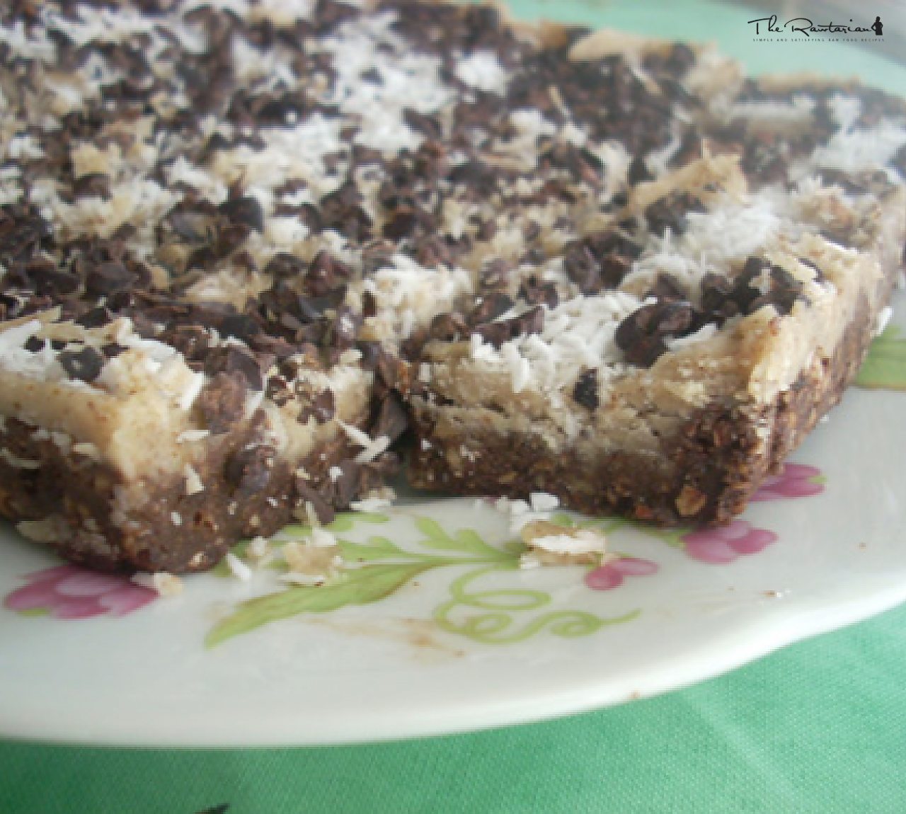 Caramel Dream Bar Brownies | The Rawtarian