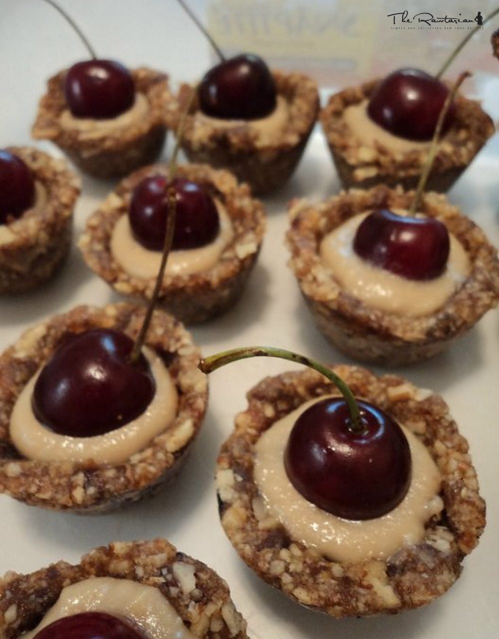 Delectable Cherry Bomb Tarts | The Rawtarian