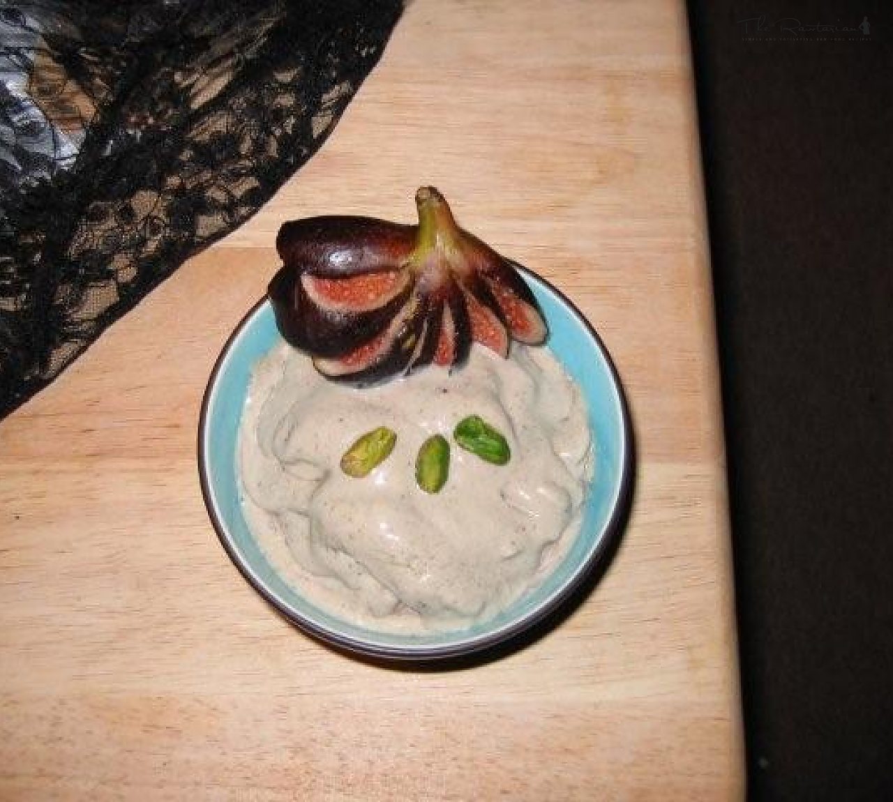 Fig and Pistachio Ice Cream | The Rawtarian