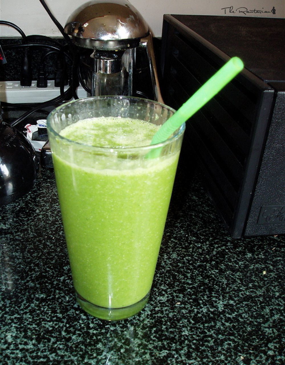 Hemp Smoothie | The Rawtarian