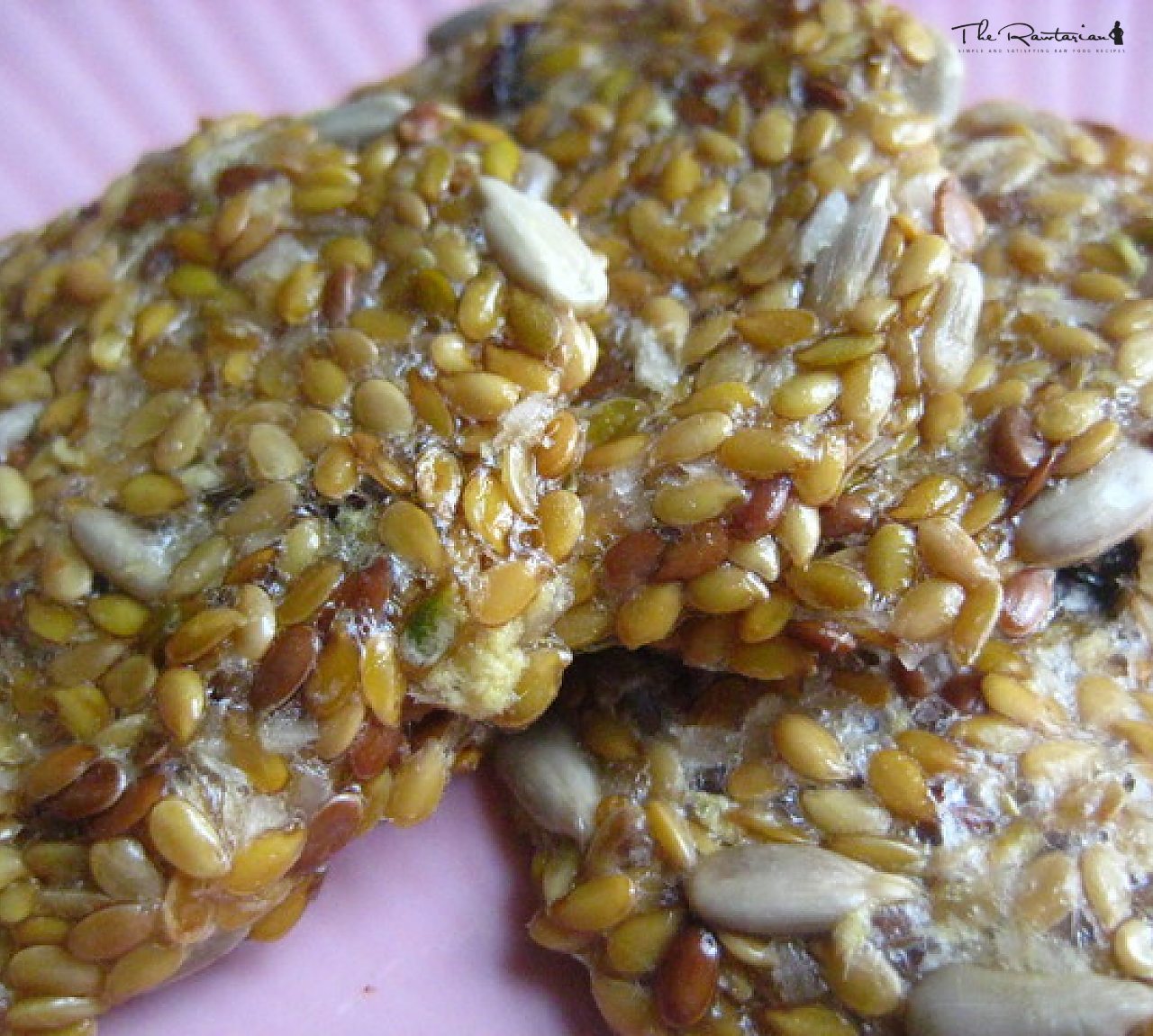 Maple Ginger Flax Crackers | The Rawtarian