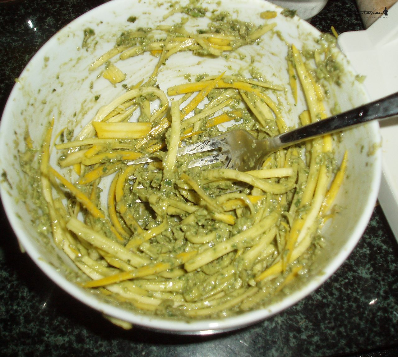 Nice 'n Creamy Pesto | The Rawtarian