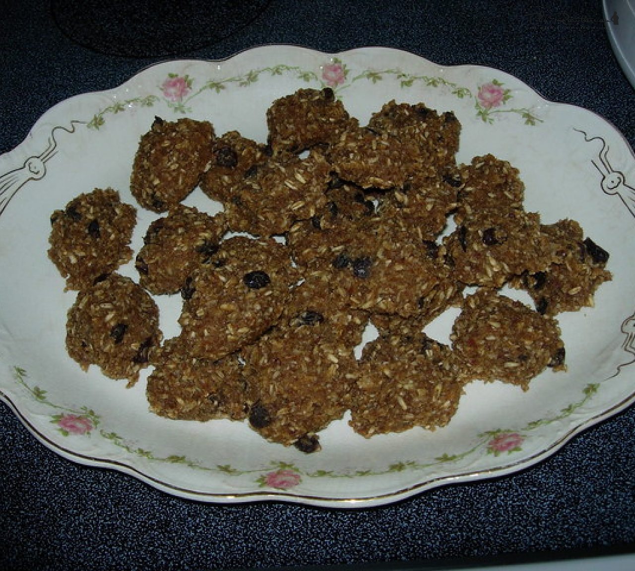 Oh My Oatmeal Cookies | The Rawtarian
