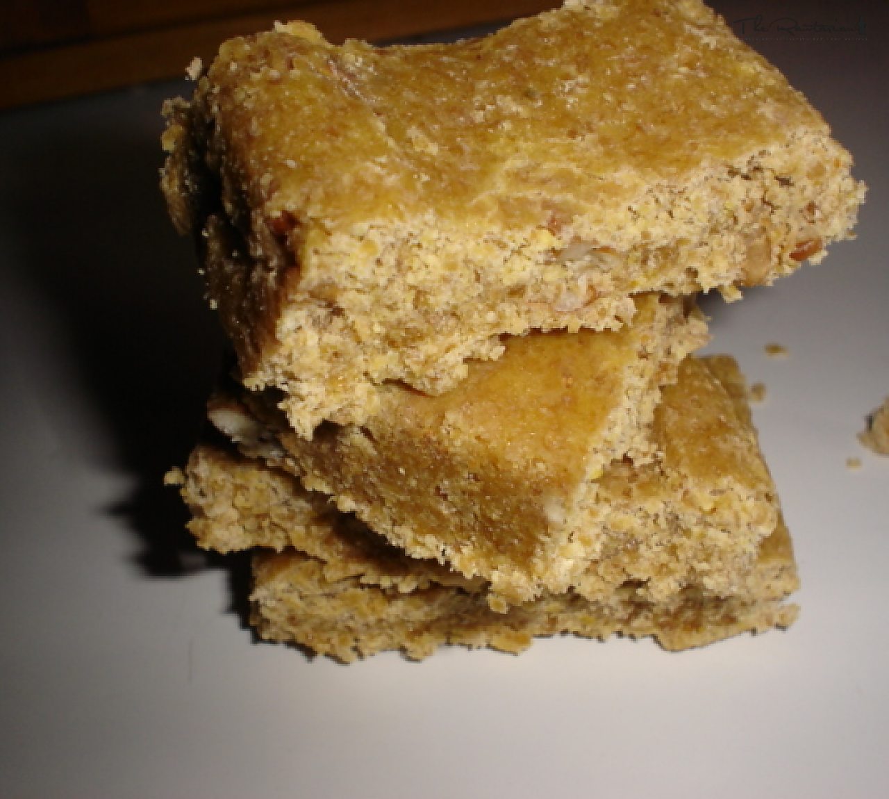 Pecan Blondies | The Rawtarian