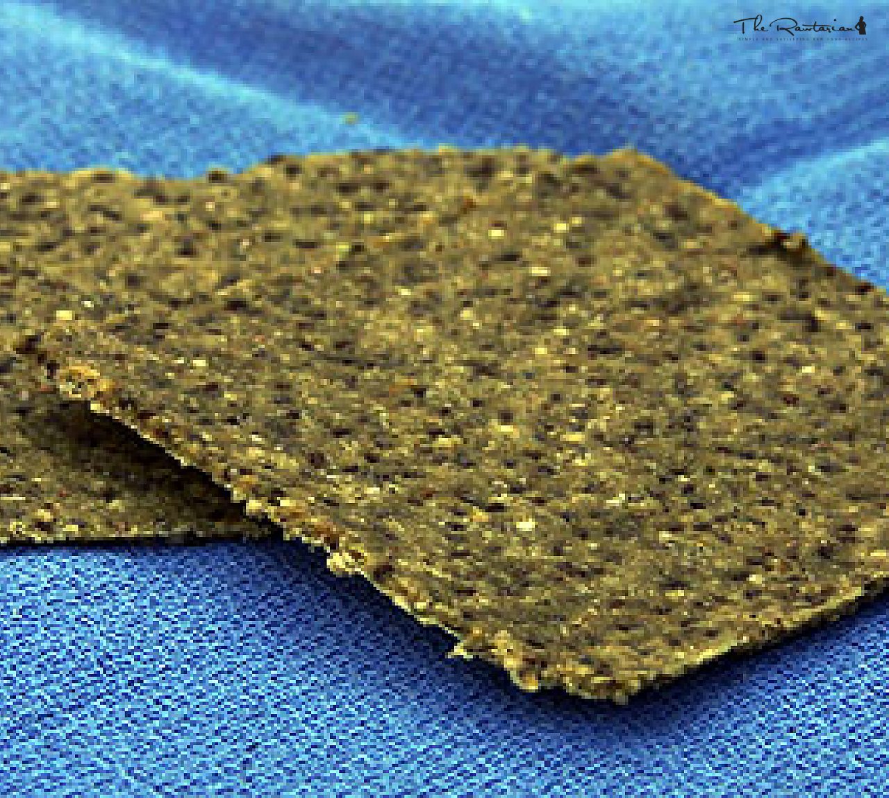 Sprouted Quinoa Superfood Bread | The Rawtarian