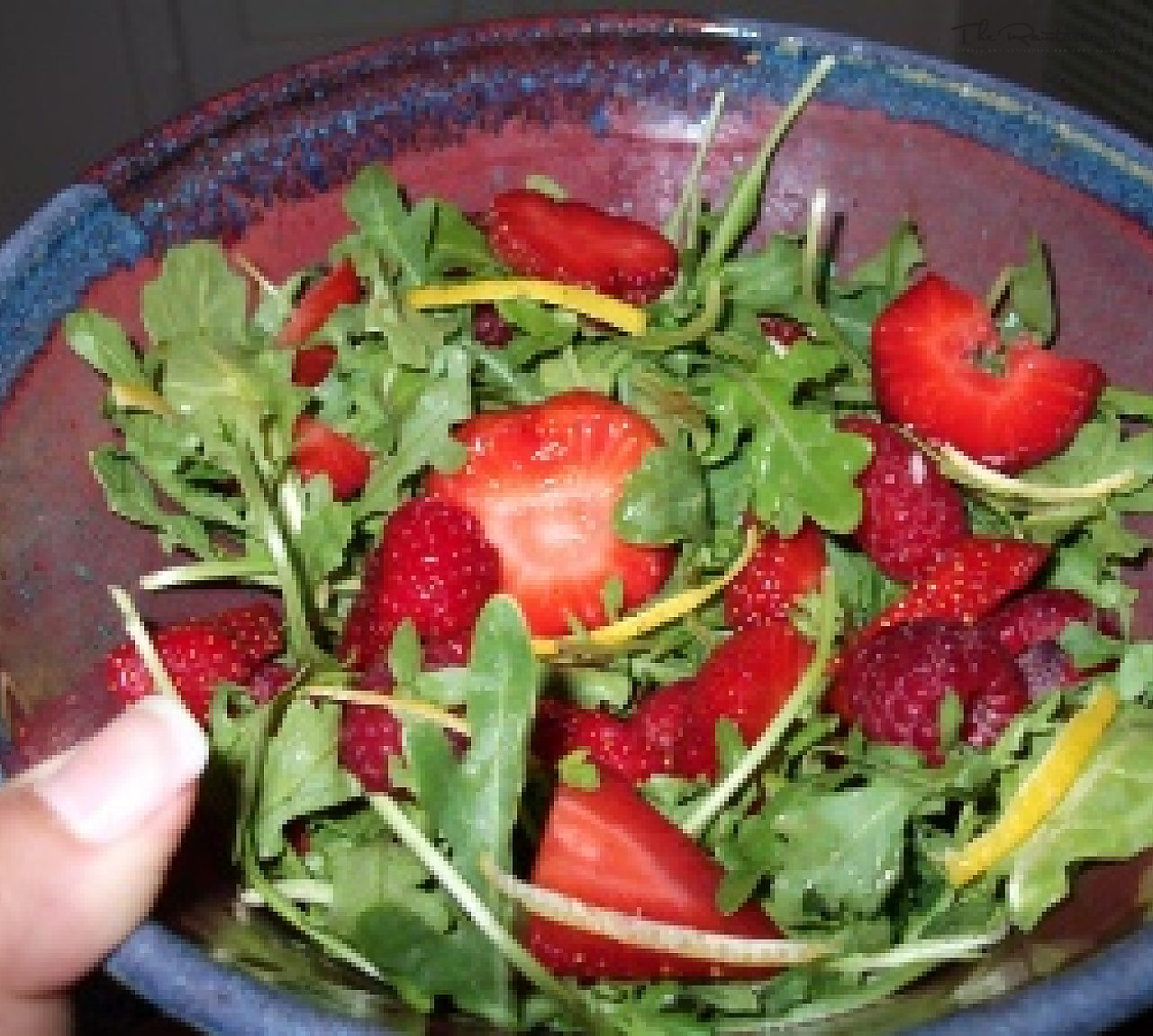 Strawberry Arugula Salad | The Rawtarian