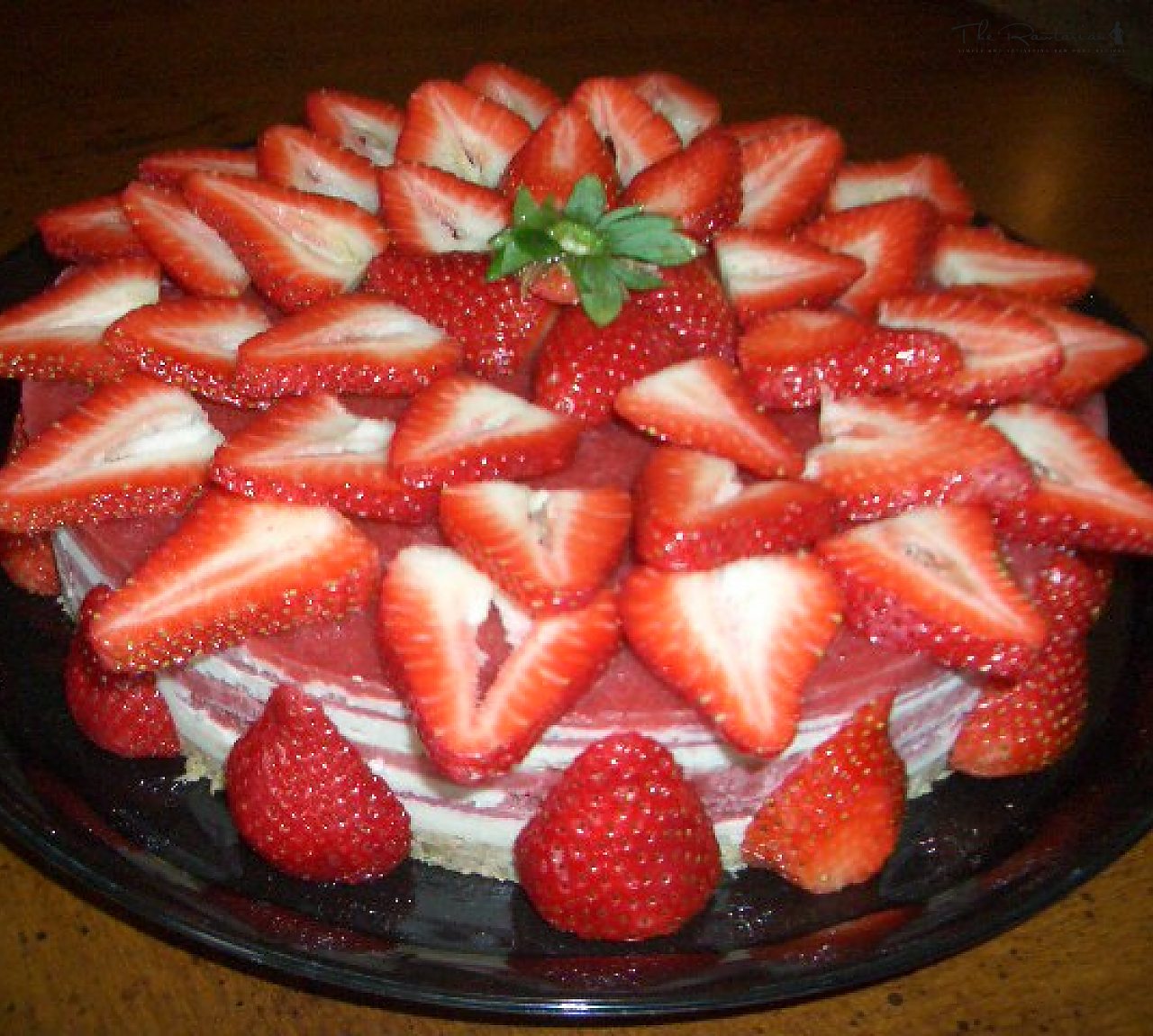 stRAWberry Ice Cream Cake | The Rawtarian