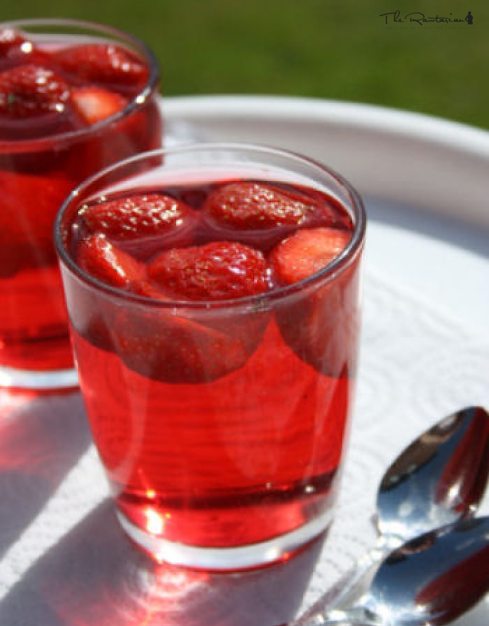 Strawberry Punch | The Rawtarian