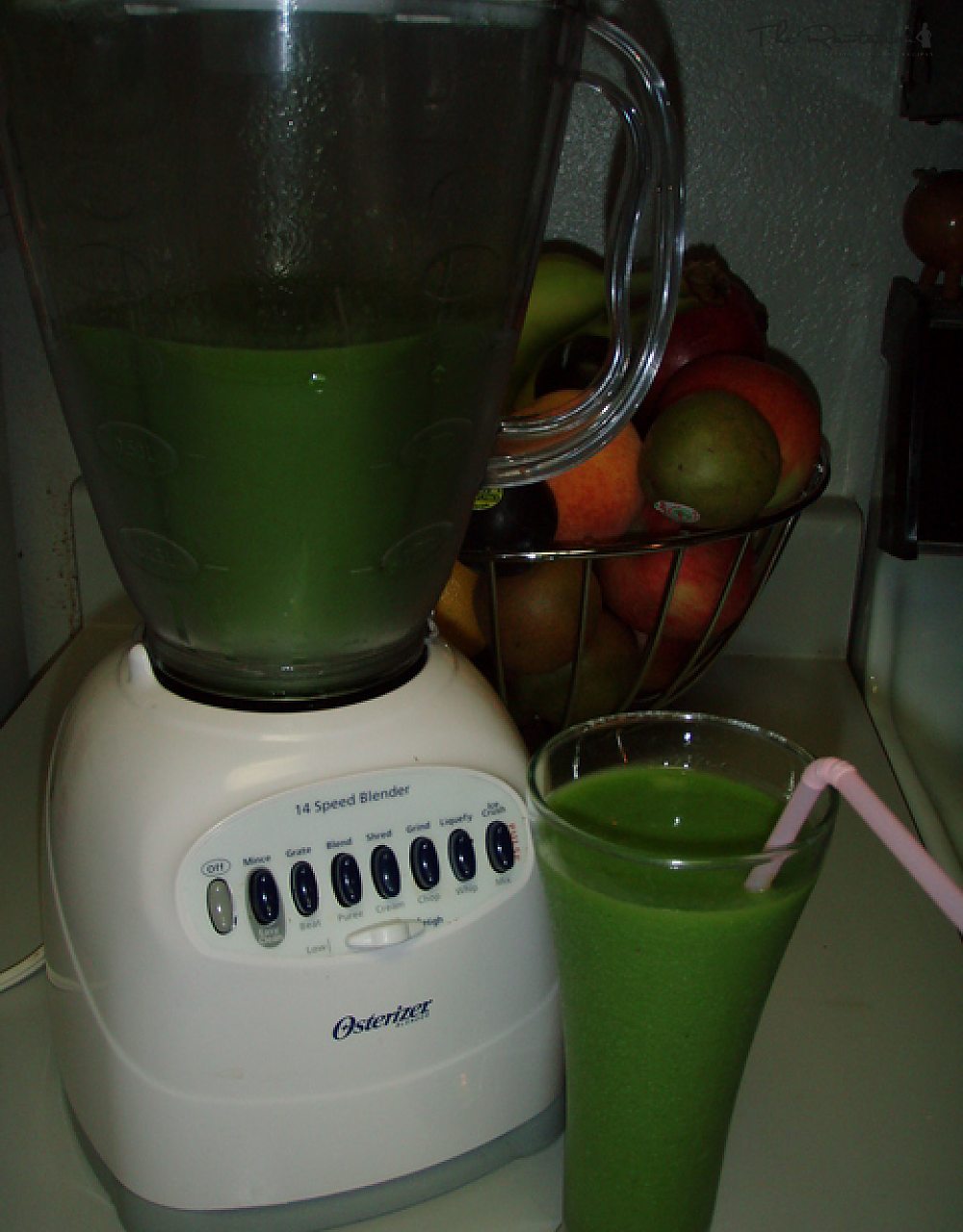 Tropical Suburban Summer Smoothie | The Rawtarian