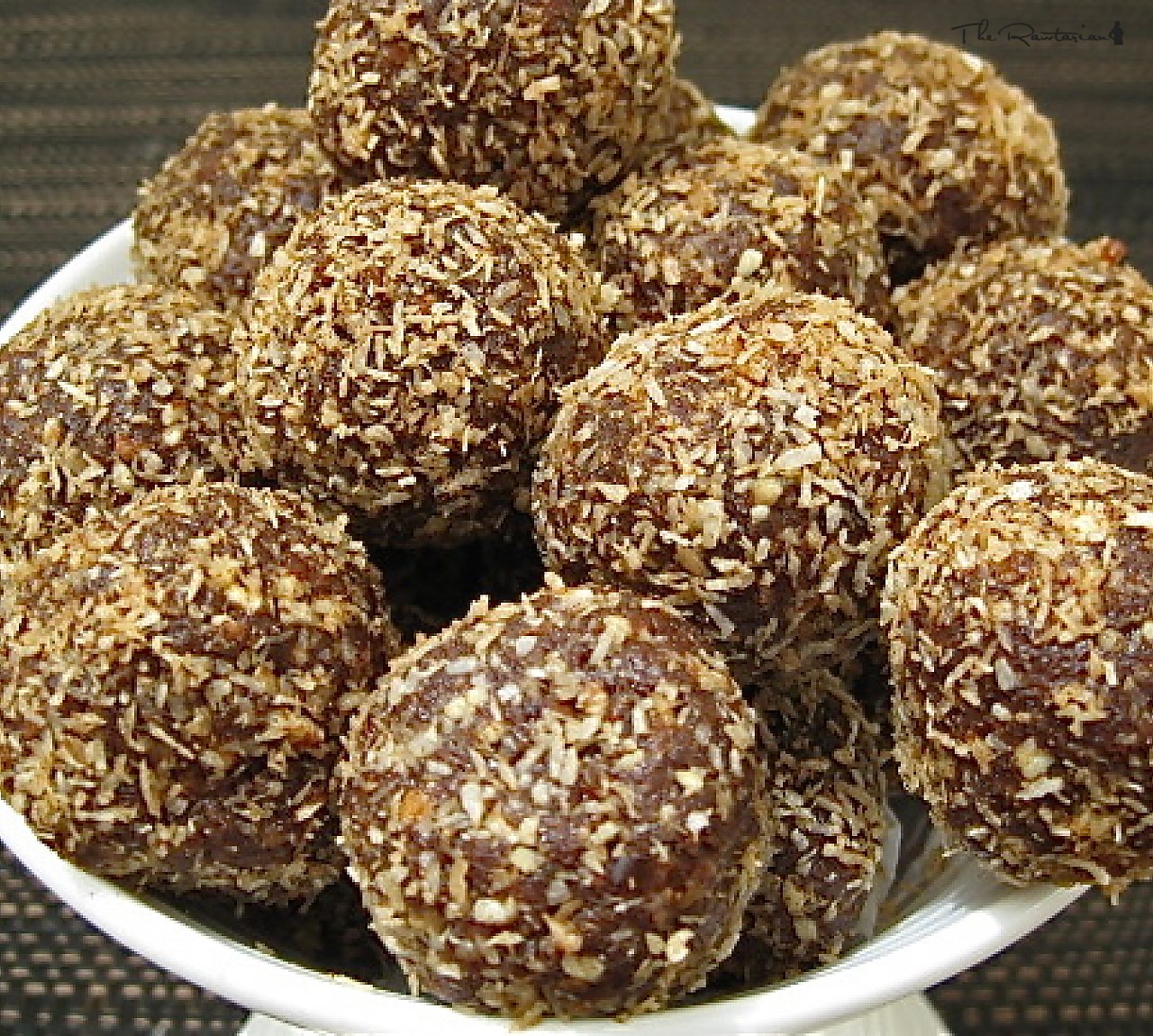 Vegan Chocolate Fruit Balls The Rawtarian