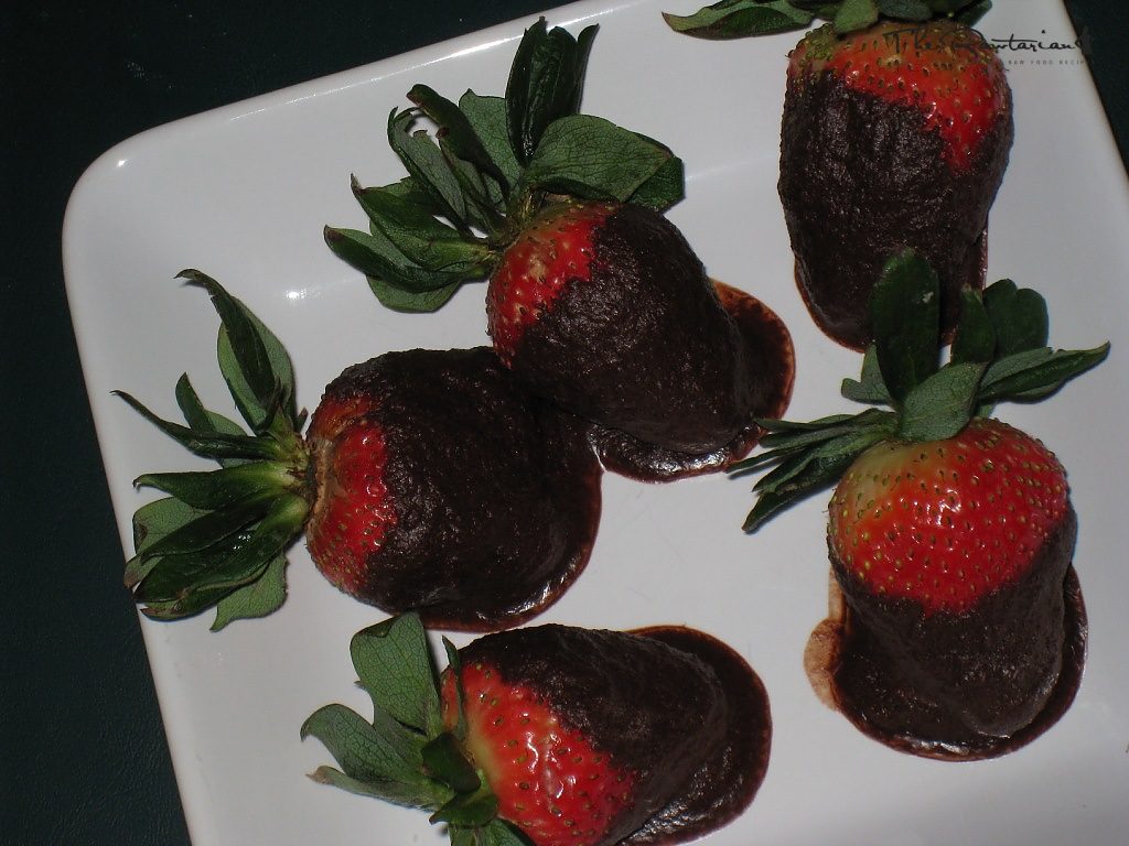 Dipping Chocolate The Rawtarian