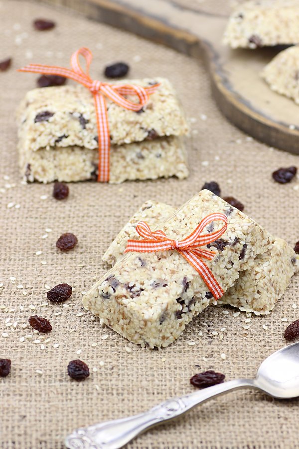 Raw sesame seed bar recipe The Rawtarian