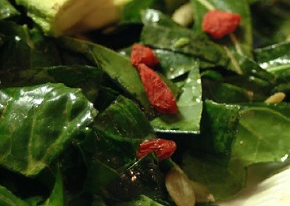 Collard Green Salad with Balsamic Vinaigrette The Rawtarian