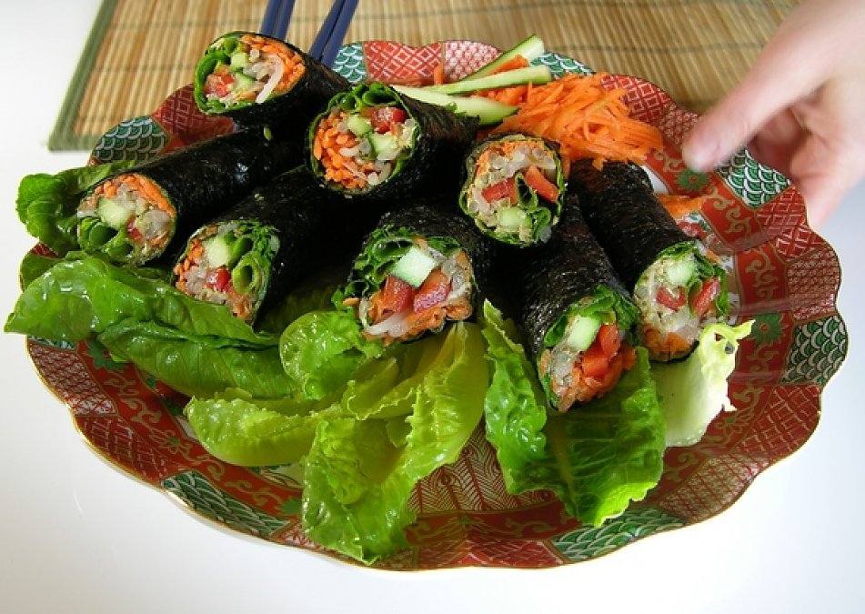 Vegetable Nori Rolls | The Rawtarian