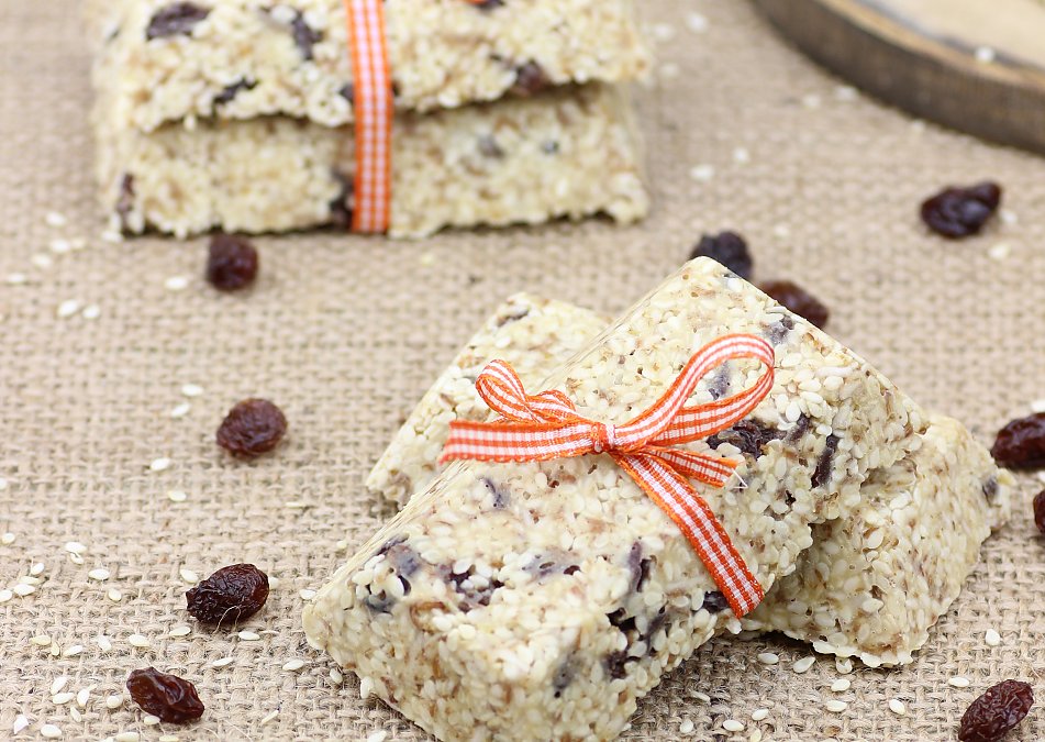 Raw sesame seed bar recipe The Rawtarian