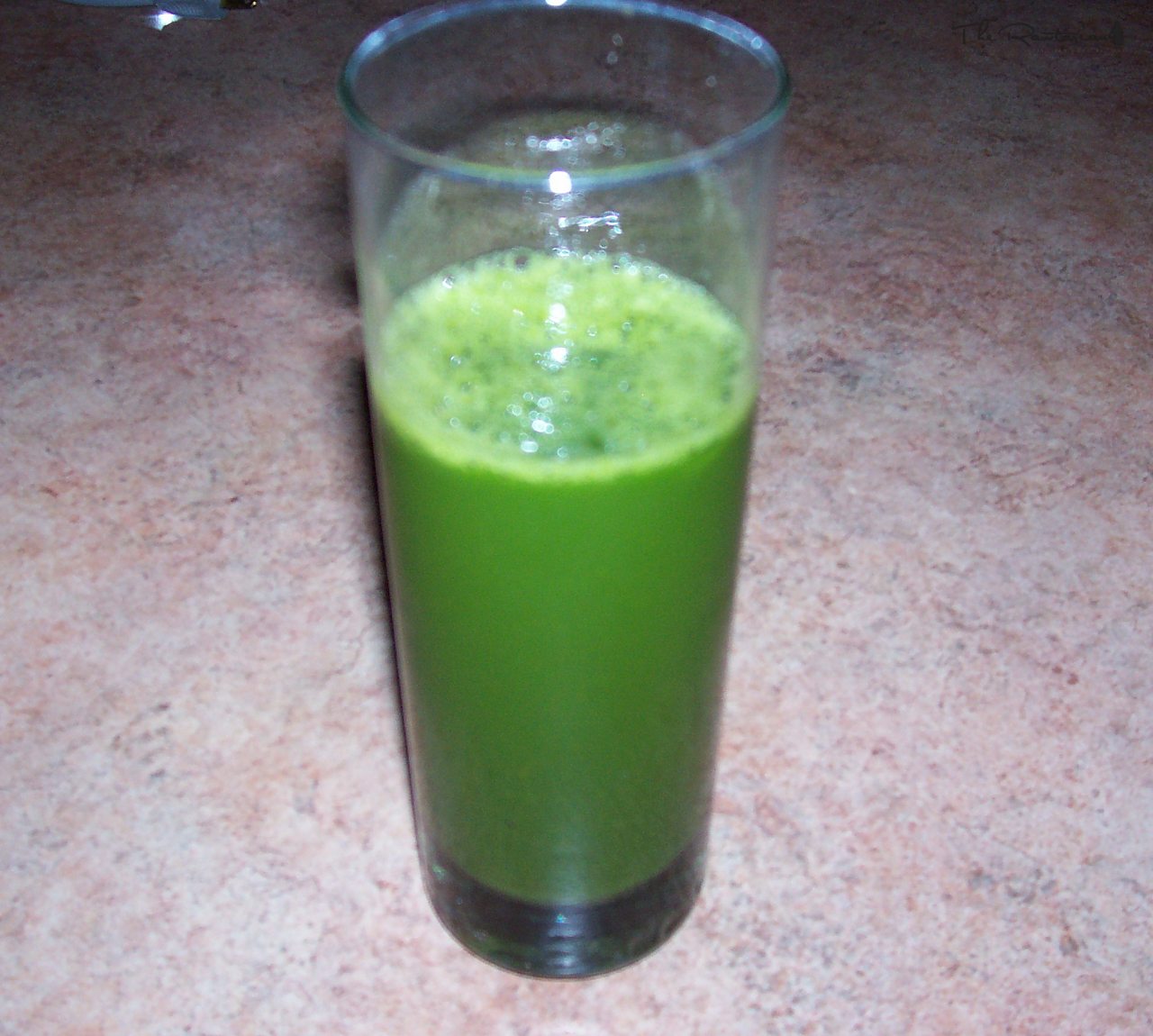Rawhitaroa Rapper Debbie's Green Envy Juice | The Rawtarian